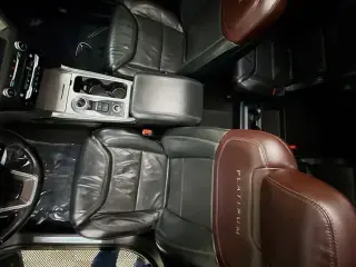 Ford Explorer 2020 AWD Platinum 4p SUV