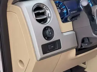 Ford F-150 2014 4x2 Lariat 4p SuperCrew Styleside 5.5 ft. SB