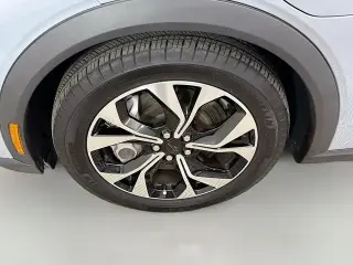 Ford Mustang Mach-E 2024 Select 4p SUV