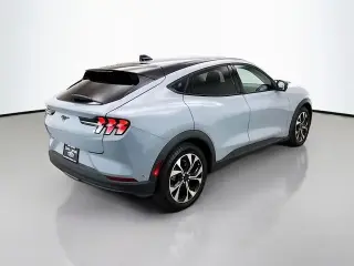 Ford Mustang Mach-E 2024 Select 4p SUV