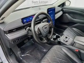 Ford Mustang Mach-E 2024 Select 4p SUV
