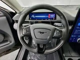 Ford Mustang Mach-E 2025 Select SUV 4p.