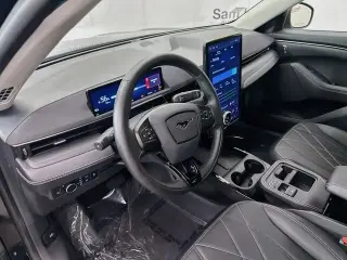 Ford Mustang Mach-E 2025 Select SUV 4p.