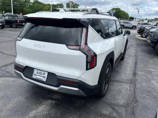 Kia EV9 2024 AWD Wind 4p SUV