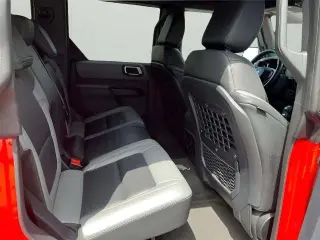 Ford Bronco 2023 4x4 Big Bend SUV de 4 puertas