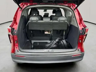 Toyota Sienna 2021 XLE 7 pasajeros Miniván de 4 puertas