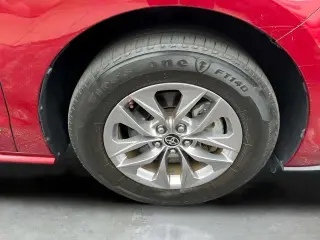 Toyota Sienna 2021 XLE 7 pasajeros Miniván de 4 puertas