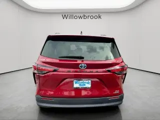 Toyota Sienna 2021 XLE 7 pasajeros Miniván de 4 puertas