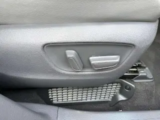 Toyota Sienna 2021 XLE 7 pasajeros Miniván de 4 puertas