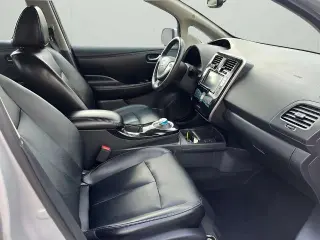 Nissan LEAF 2016 SL 5 puertas portón trasero