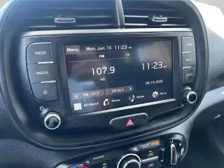 Kia Soul 2024 Crossover LX de 4 puertas