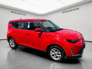 Kia Soul 2024 Crossover LX de 4 puertas