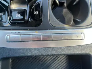 Kia Carnival 2025 EX Miniván de 4 puertas