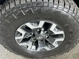Toyota Tacoma 2021 4x4 TRD Off-Road 4dr Double Cab 6.1 ft LB