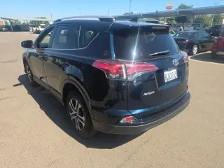 Toyota RAV4 2018 LE 4dr SUV
