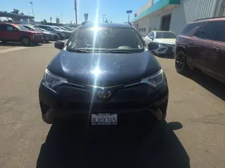 Toyota RAV4 2018 LE 4dr SUV
