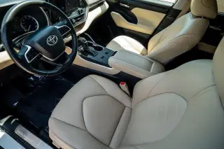 Toyota Highlander 2023 LE 4dr SUV