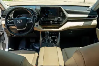 Toyota Highlander 2023 LE 4dr SUV