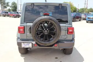 Jeep Wrangler 2025 4x4 Sahara 4xe 4p SUV