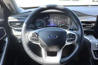 Ford Explorer 2023 AWD XLT SUV de 4 puertas