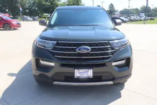 Ford Explorer 2023 AWD XLT SUV de 4 puertas