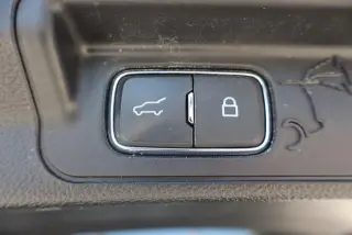 Ford Explorer 2023 AWD XLT SUV de 4 puertas