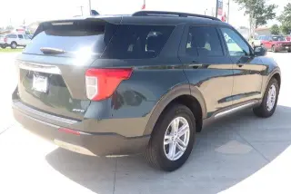 Ford Explorer 2023 AWD XLT SUV de 4 puertas