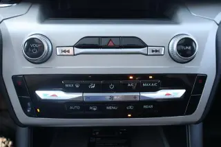 Ford Explorer 2023 AWD XLT 4dr SUV