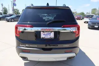 GMC Acadia 2023 4x4 SLT 4p SUV