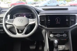 Volkswagen Atlas Cross Sport 2023 SE SUV de 4 puertas con tecnología