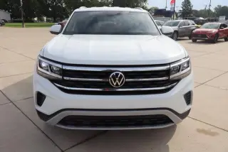 Volkswagen Atlas Cross Sport 2023 SE SUV de 4 puertas con tecnología