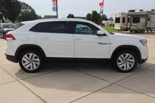 Volkswagen Atlas Cross Sport 2023 SE SUV de 4 puertas con tecnología