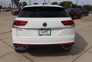 Volkswagen Atlas Cross Sport 2023 SE SUV de 4 puertas con tecnología
