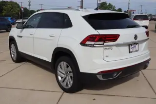 Volkswagen Atlas Cross Sport 2023 SE SUV de 4 puertas con tecnología