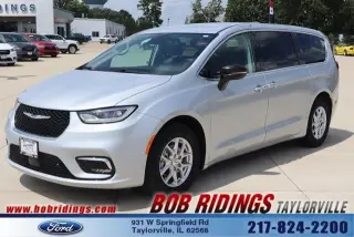 Chrysler Pacifica 2024 Touring L Minivan 4p.