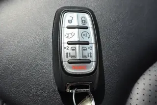 Chrysler Pacifica 2024 Touring L Minivan 4p.