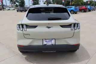 Ford Mustang Mach-E 2025 Premium 4 puertas SUV