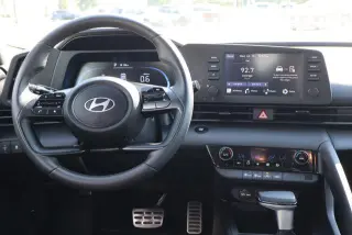 Hyundai ELANTRA 2025 SEL Sport Sedán de 4 puertas