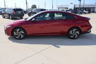 Hyundai ELANTRA 2025 SEL Sport Sedán de 4 puertas