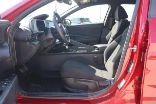 Hyundai ELANTRA 2025 SEL Sport Sedán de 4 puertas