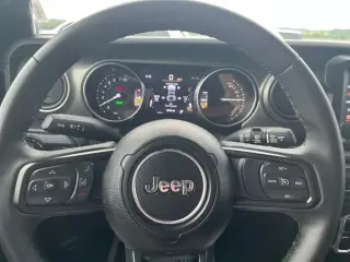 Jeep Wrangler 2023 4x4 Willys 4xe 4p SUV