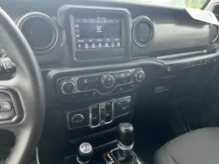 Jeep Wrangler 2023 4x4 Willys 4xe 4p SUV