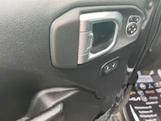 Jeep Wrangler 2023 4x4 Willys 4xe 4p SUV