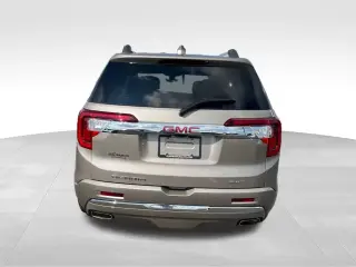 GMC Acadia 2022 4x4 Denali 4dr SUV