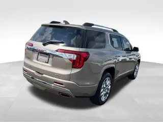 GMC Acadia 2022 4x4 Denali 4dr SUV