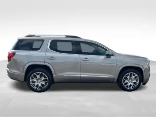GMC Acadia 2022 4x4 Denali 4dr SUV