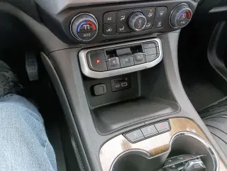 GMC Acadia 2023 SLE 4dr SUV