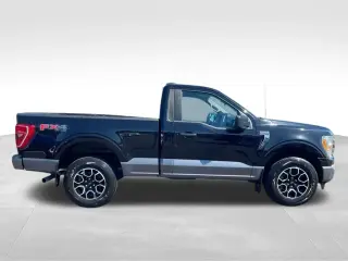 Ford F-150 2022 4x4 XLT 2 puertas Cabina Regular 6.5 pies SB