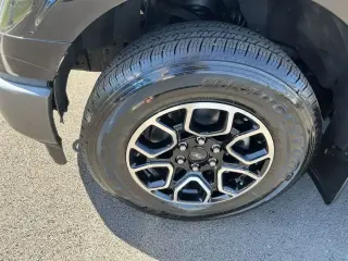 Ford F-150 2022 4x4 XLT 2 puertas Cabina Regular 6.5 pies SB