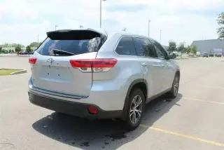 2019 Toyota Highlander LE +